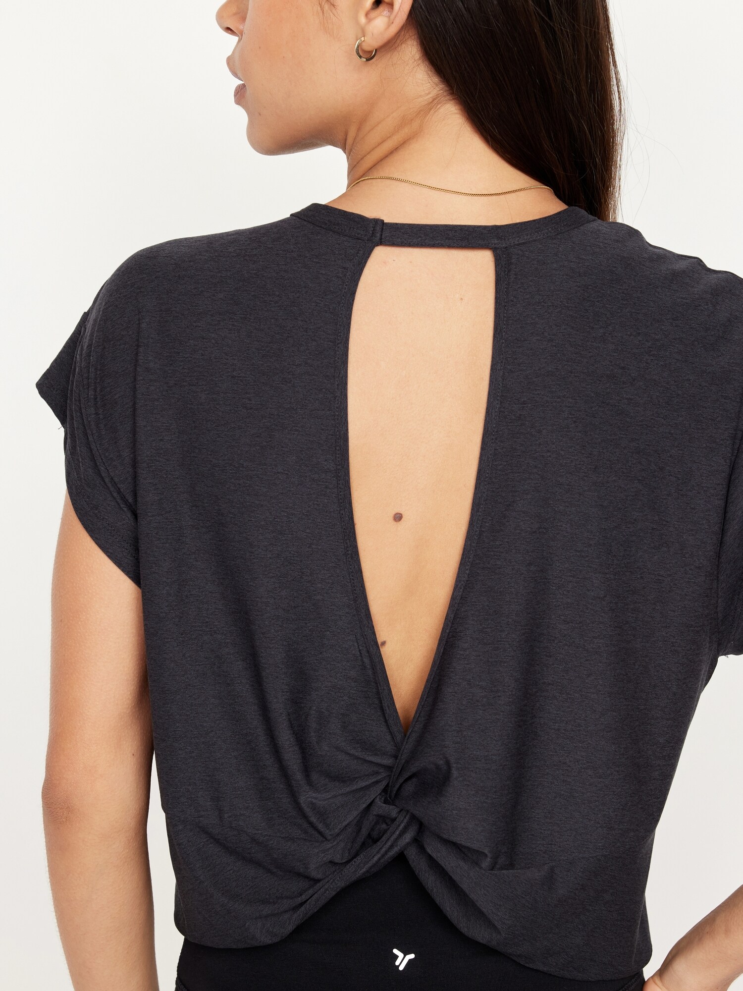 Женская футболка Old Navy CloudMotion Crop T-Shirt, цвет: Чёрный — фото 4