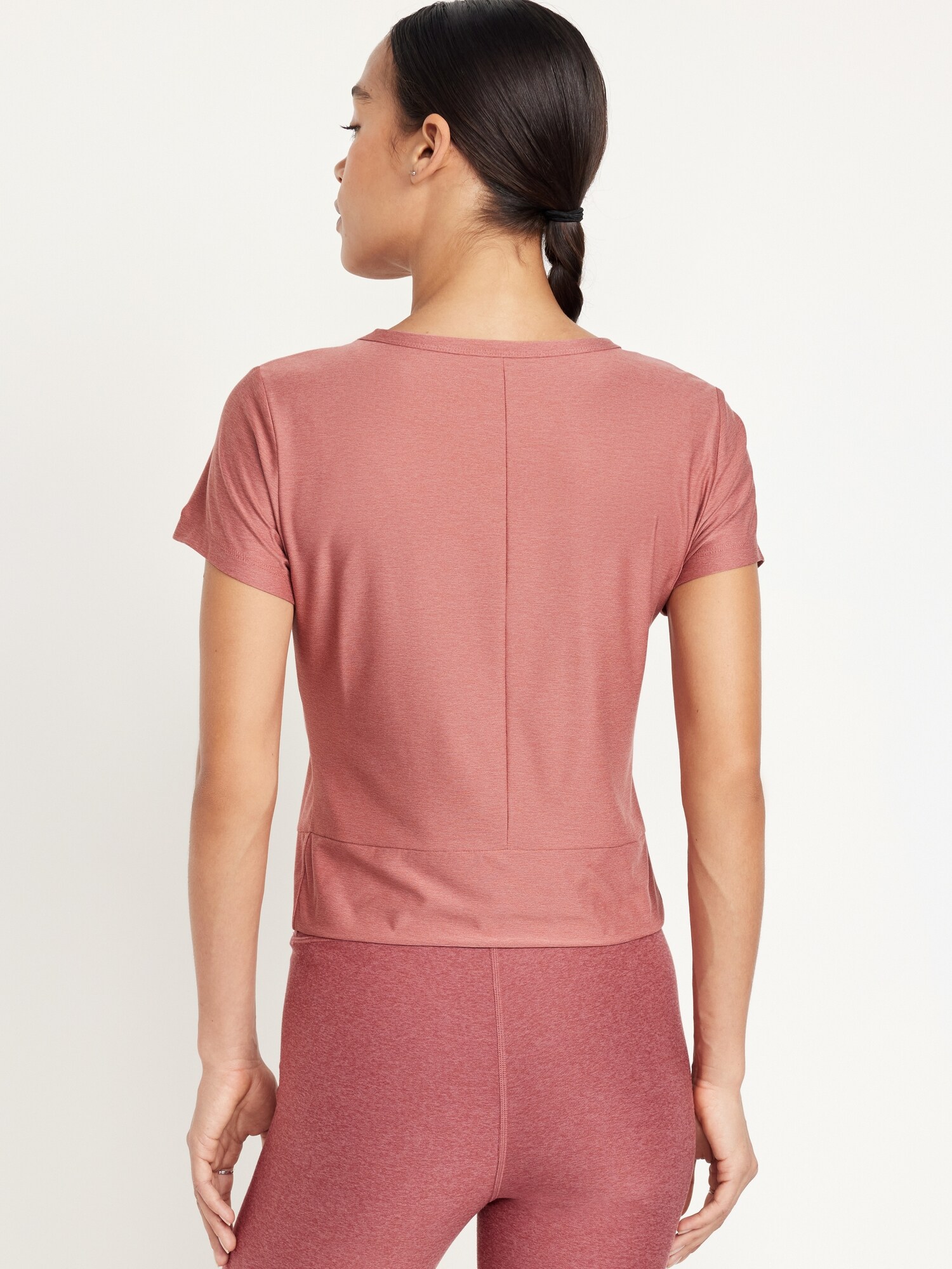 Женская футболка Old Navy CloudMotion Twist-Front, цвет: Mauverose — фото 2