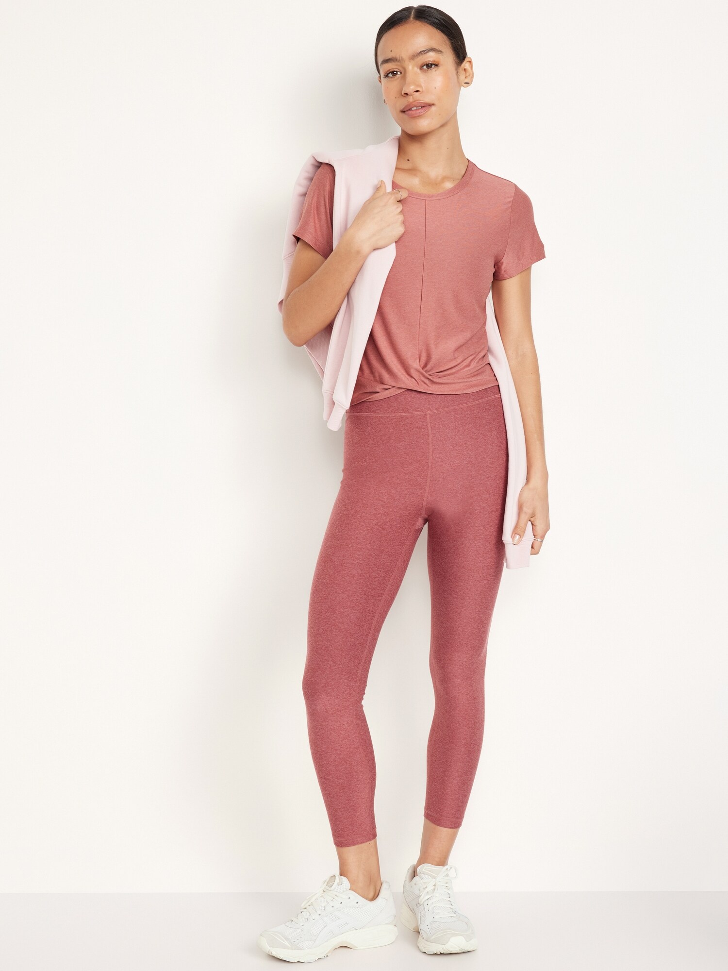 Женская футболка Old Navy CloudMotion Twist-Front, цвет: Mauverose — фото 3