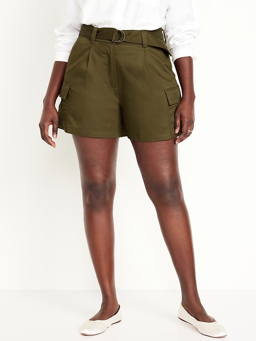Image number 5 showing, Extra High-Waisted Cargo Shorts -- 4.5-inch inseam