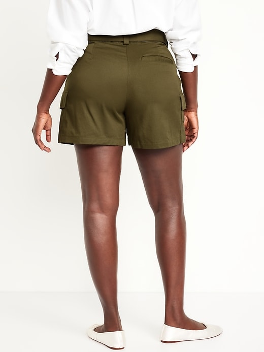 Image number 6 showing, Extra High-Waisted Cargo Shorts -- 4.5-inch inseam