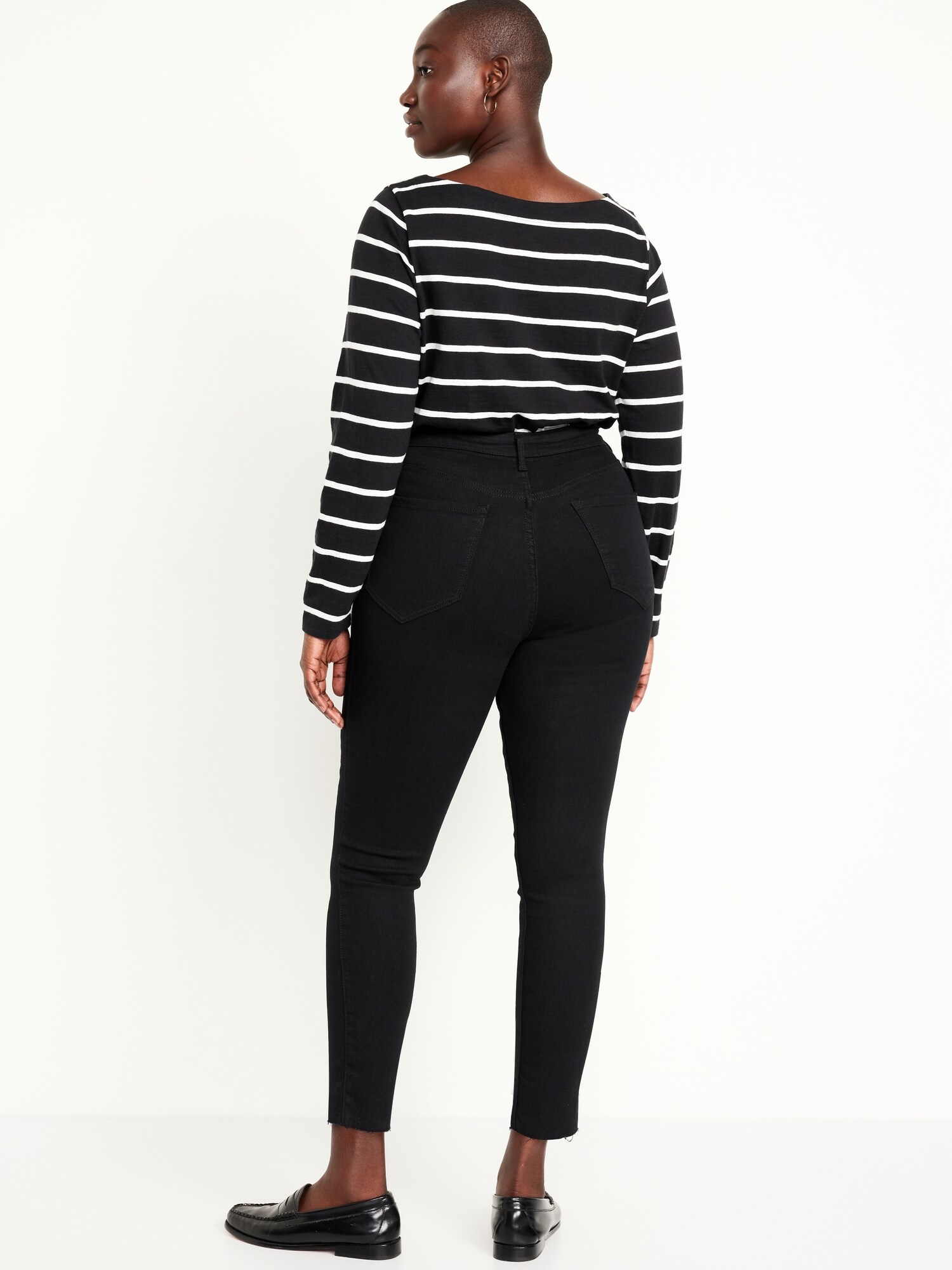 Женские джинсы Old Navy Extra High-Waisted Rockstar 360° Stretch Super-Skinny, цвет: Чёрный варёный — фото 5