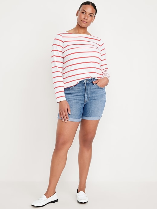 Image number 5 showing, High-Waisted Wow Jean Shorts -- 5-inch inseam