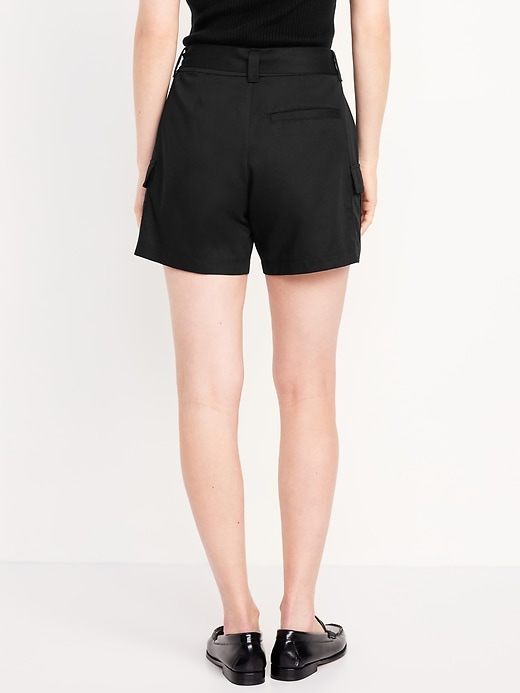 Image number 2 showing, Extra High-Waisted Cargo Shorts -- 4.5-inch inseam