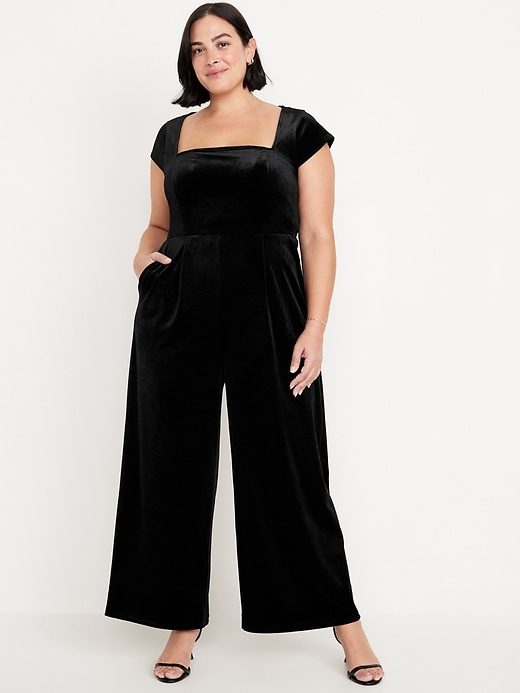 Image number 6 showing, Fit &amp; Flare Velvet Jumpsuit