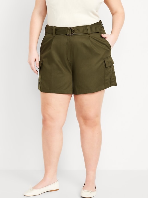 Image number 7 showing, Extra High-Waisted Cargo Shorts -- 4.5-inch inseam