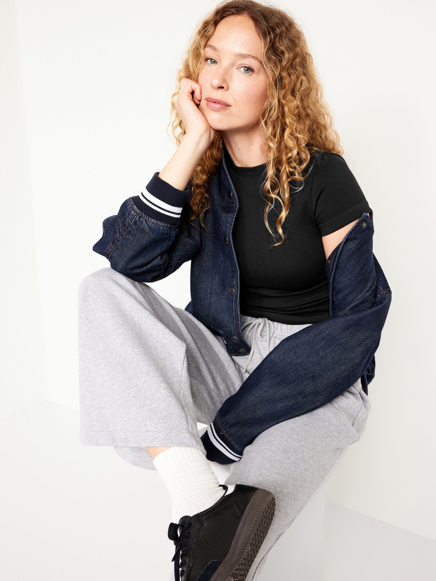 Женская футболка Old Navy Exhale Seamless Fitted Rib, цвет: Чёрный — фото 3