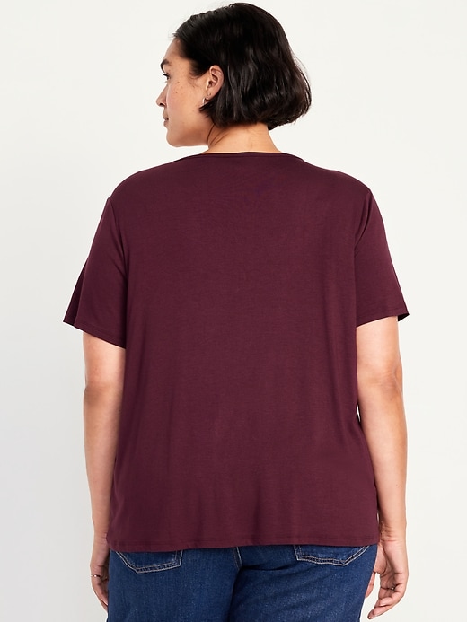 Image number 8 showing, Luxe V-Neck T-Shirt