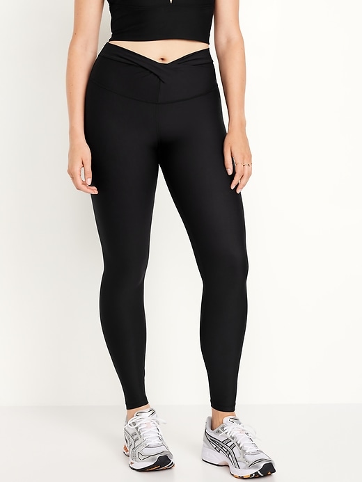 Image number 4 showing, Extra High-Waisted PowerSoft Twist-Front Leggings