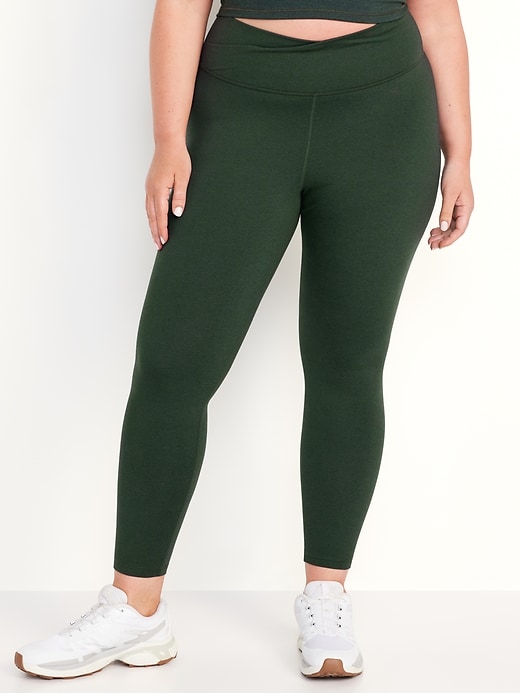 Image number 6 showing, Extra High-Waisted CloudComfy 7/8 Leggings