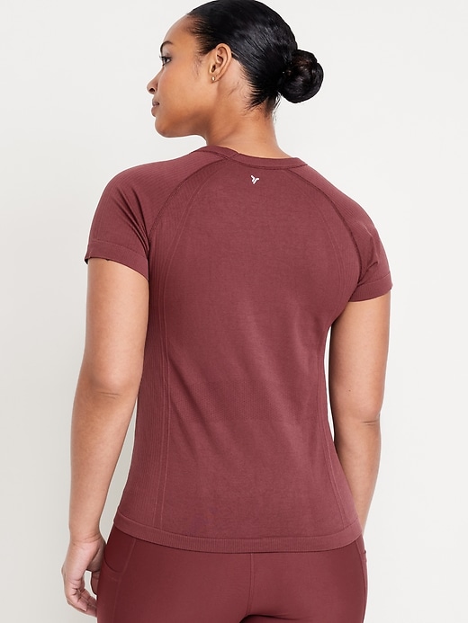 Image number 6 showing, Fitted Seamless T-Shirt