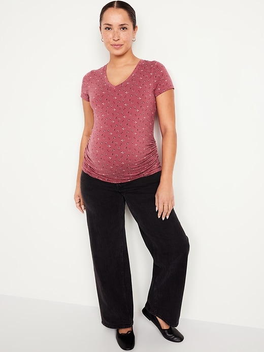 Image number 7 showing, Maternity V-Neck T-Shirt