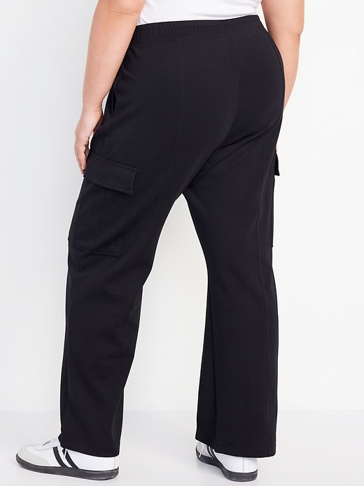 Image number 7 showing, High-Waisted Dynamic Fleece Cargo Pants