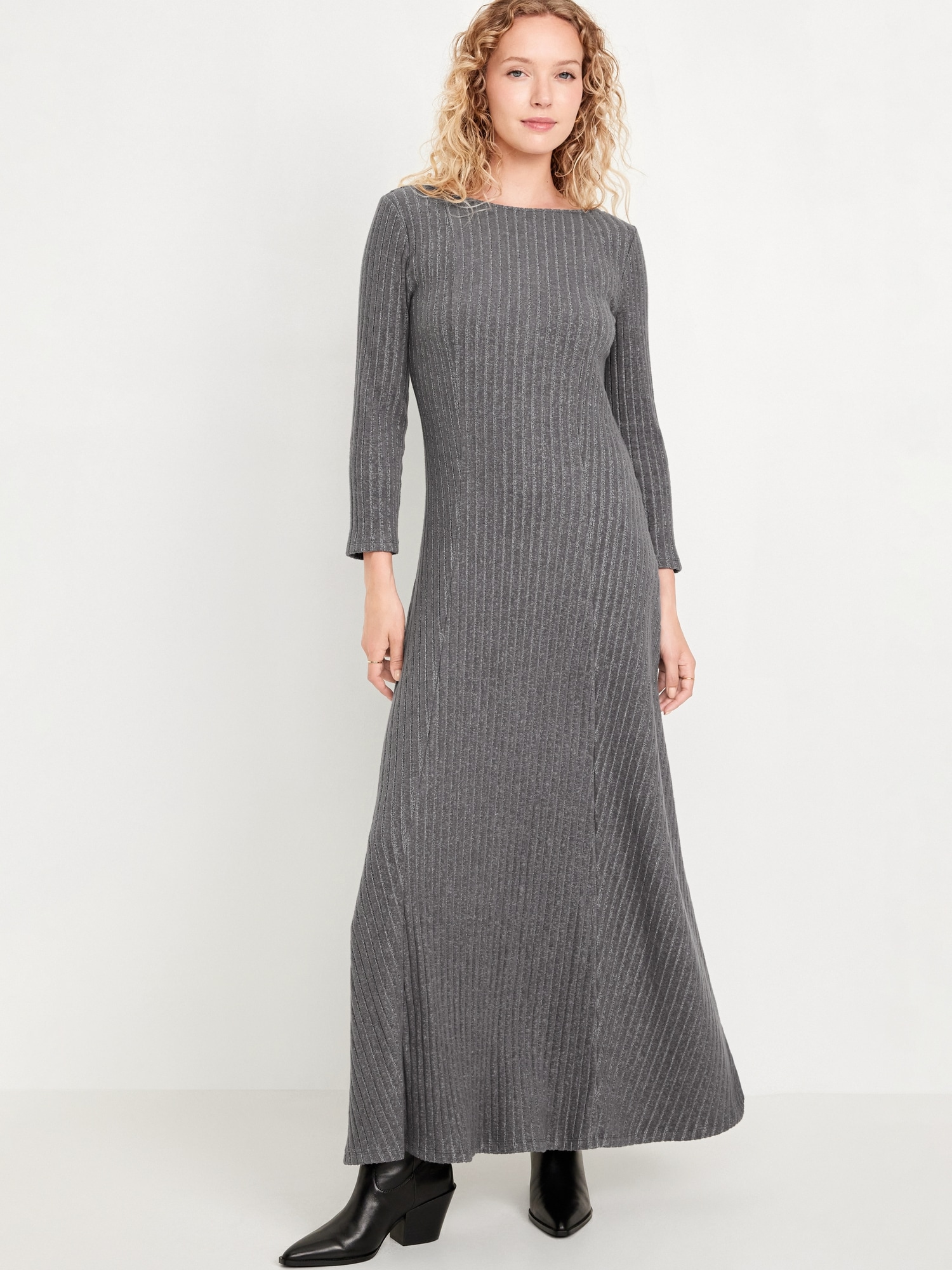 Old Navy Women s Fit Flare Ribbed Maxi Dress