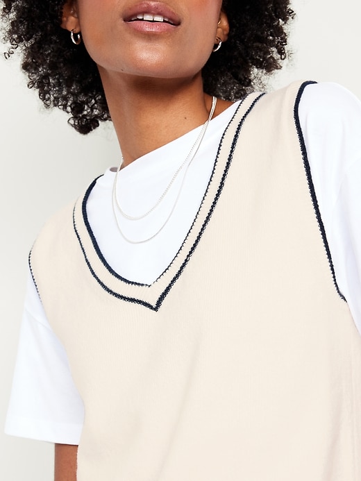 Image number 5 showing, SoSoft V-Neck Layering Vest