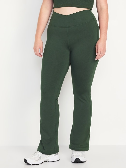 Image number 4 showing, Extra High-Waisted CloudComfy Boot-Cut Leggings