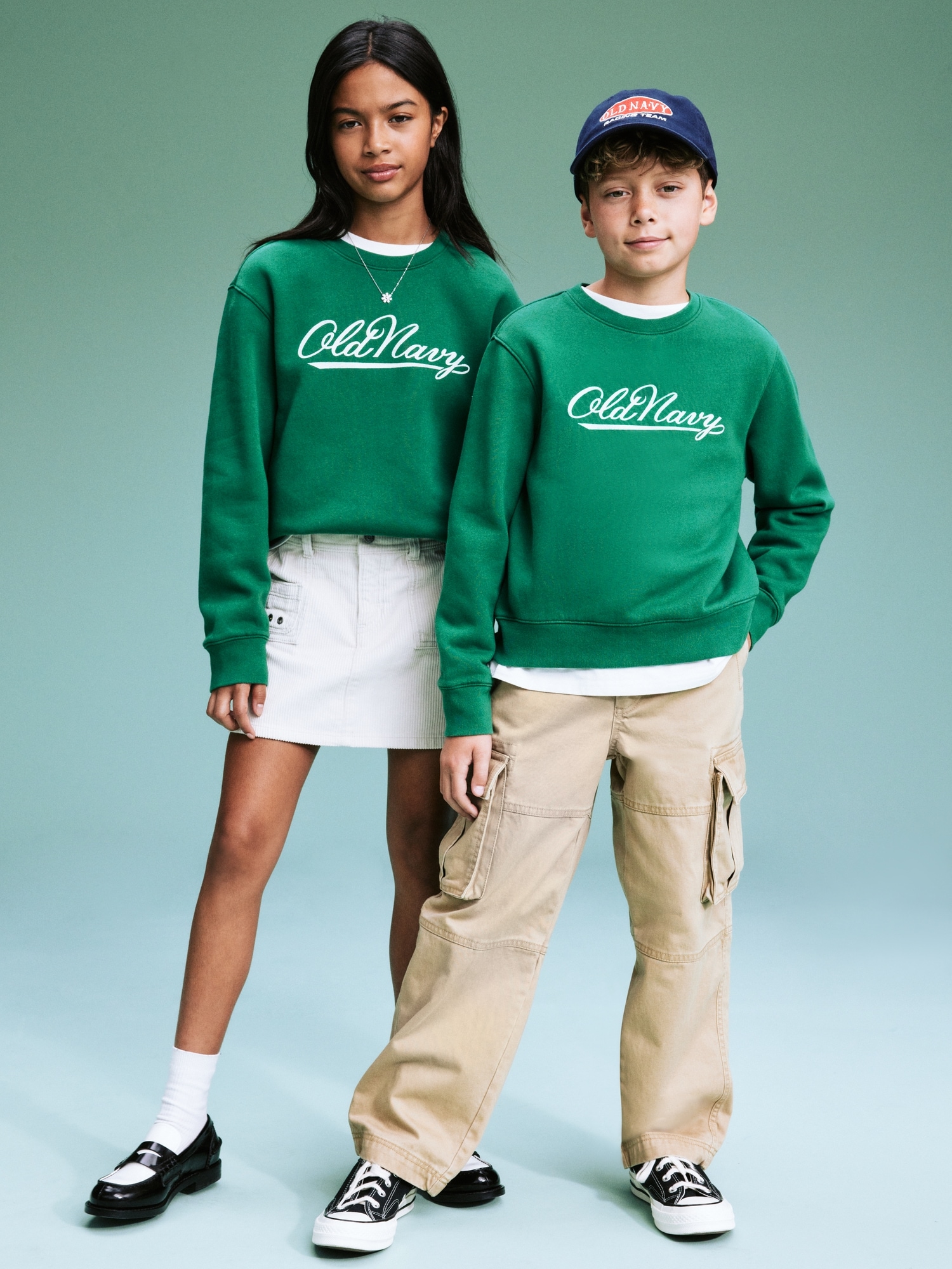 94 Gender-Neutral Logo-Graphic Sweatshirt for Kids