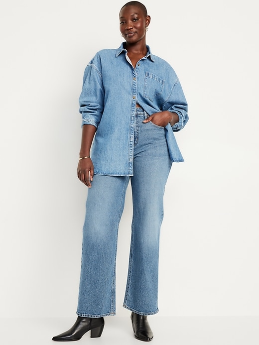 Image number 4 showing, Curvy Extra High-Waisted Sky-Hi Wide-Leg Jeans