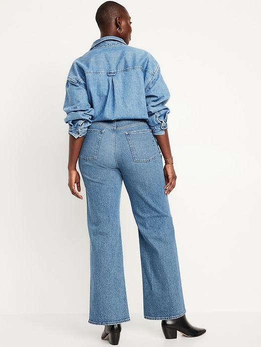 Image number 5 showing, Curvy Extra High-Waisted Sky-Hi Wide-Leg Jeans