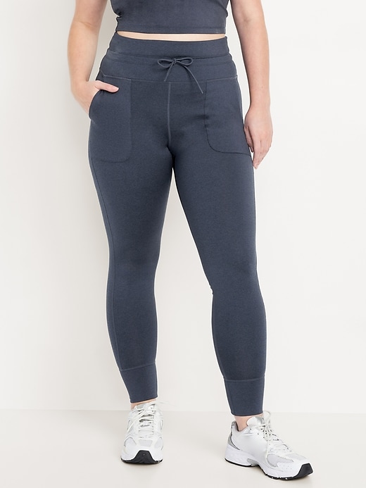 Image number 8 showing, Extra High-Waisted CloudComfy 7/8 Leggings