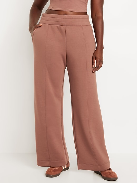 Image number 4 showing, High-Waisted Bounce Fleece Wide-Leg Pants