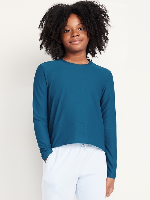 View large product image 1 of 4. Long-Sleeve Curved-Hem Performance Top for Girls