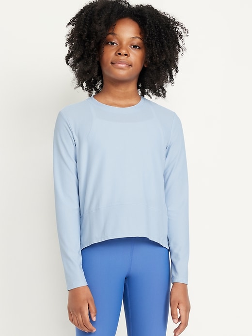 View large product image 1 of 4. Long-Sleeve Curved-Hem Performance Top for Girls