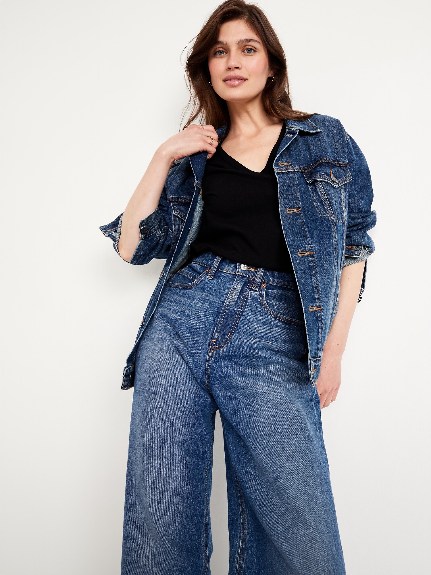 Женская футболка Old Navy EveryWear V-Neck, цвет: Чёрный — фото 3