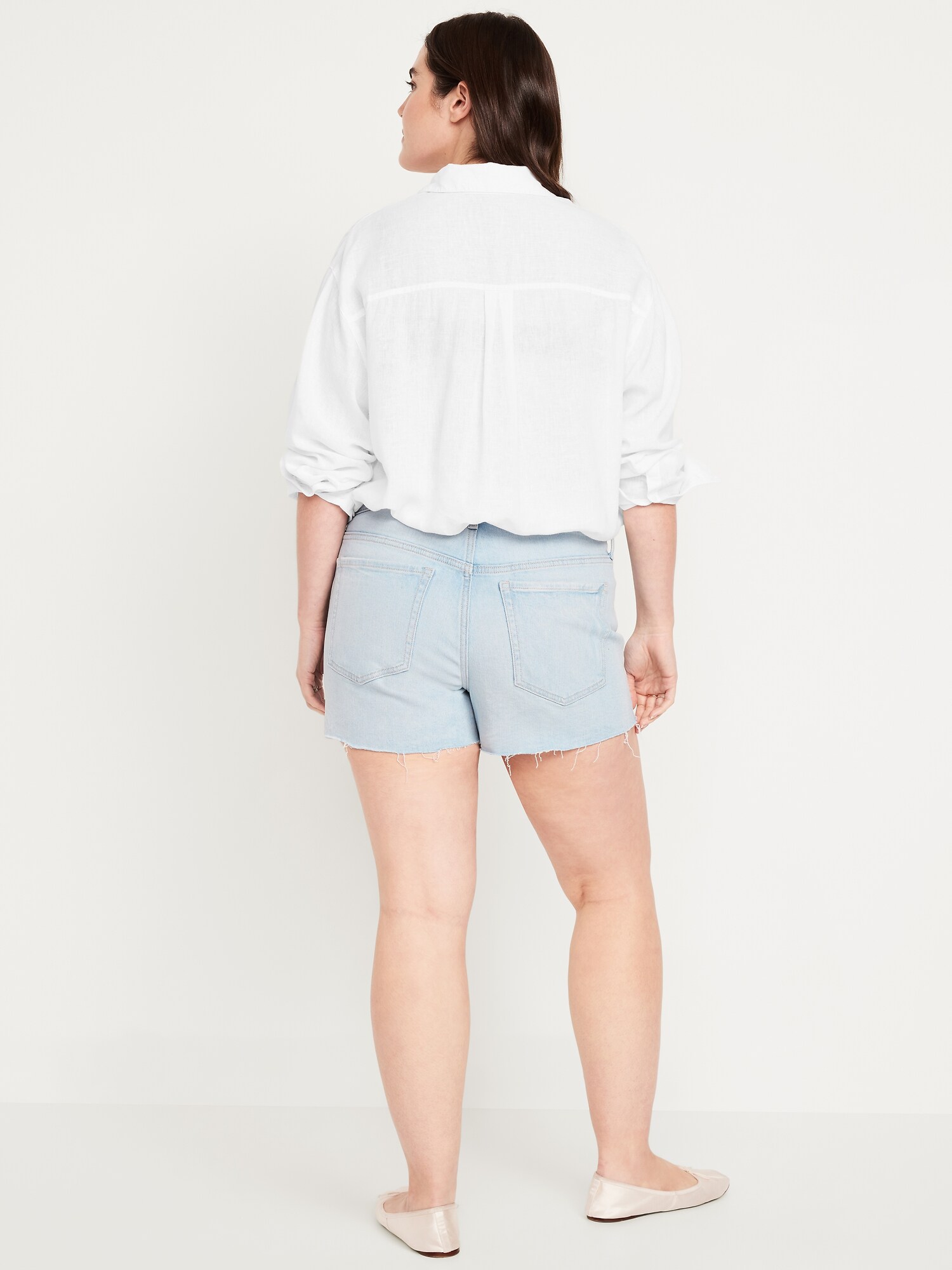 Женские шорты Old Navy High-Waisted OG Jean Cut-Off Shorts -- 3-inch inseam, цвет: Light Dip Cutoff — фото 6
