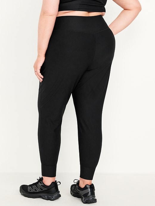 Image number 7 showing, High-Waisted PowerSoft Ribbed 7/8 Joggers