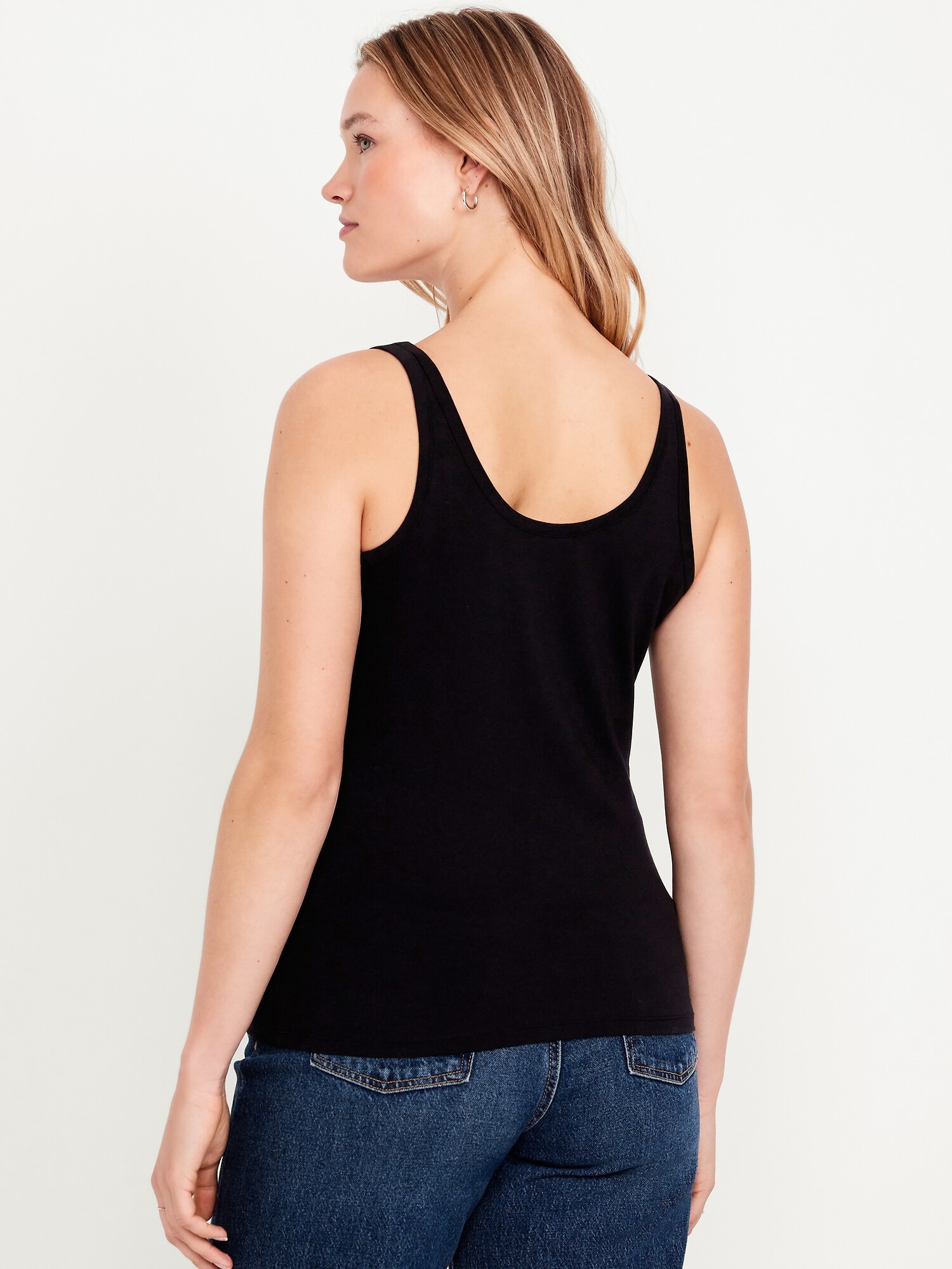 Женский топ Old Navy First-Layer Scoop-Neck Tank Top, цвет: Чёрный — фото 6