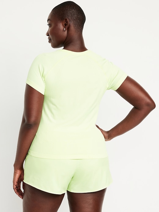 Image number 6 showing, Fitted Seamless T-Shirt