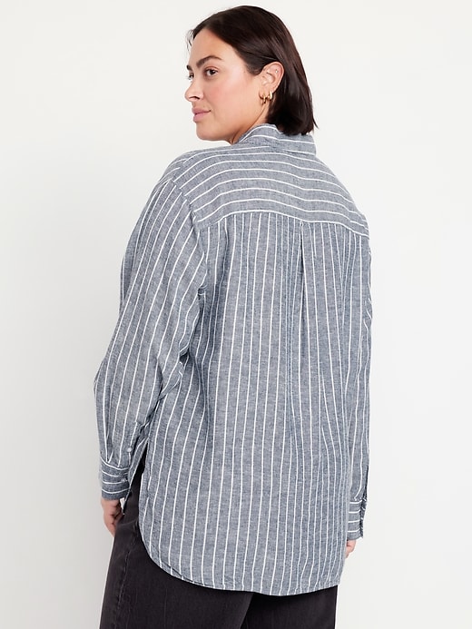 Image number 8 showing, Button-Down Linen-Blend Striped Shirt