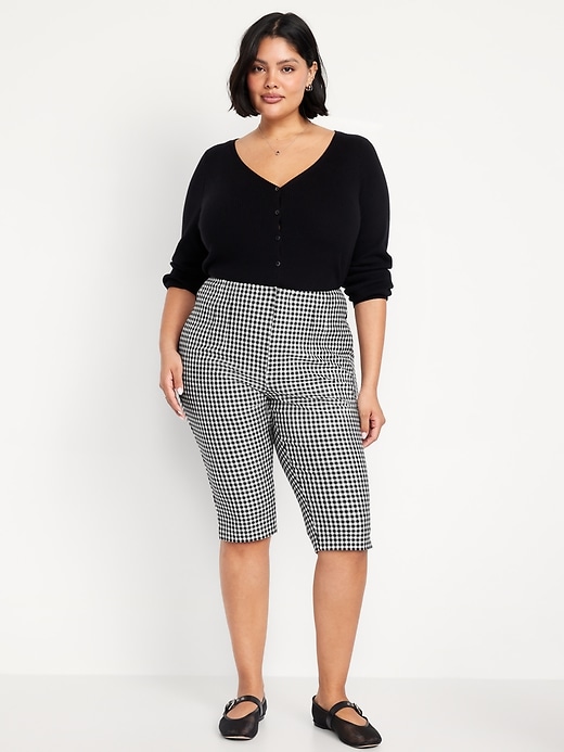 Image number 6 showing, Extra High-Waisted Polished Pixie Capri Pants