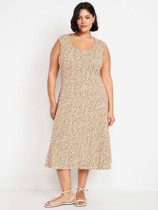 Image number 6 showing, Fit &amp; Flare Midi Dress