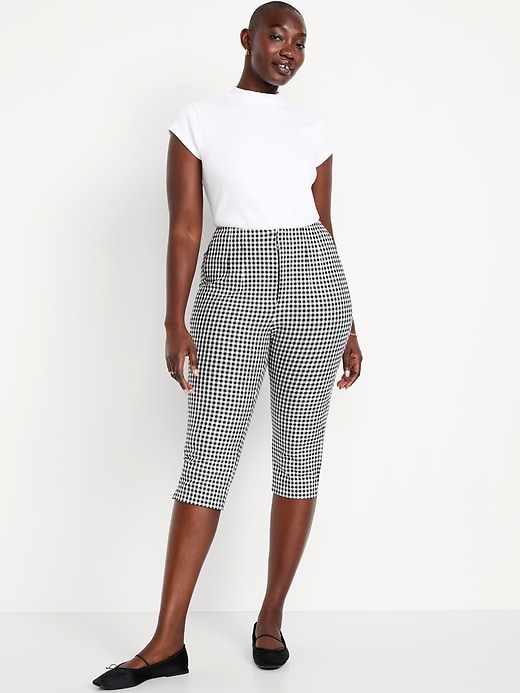 Image number 4 showing, Extra High-Waisted Polished Pixie Capri Pants