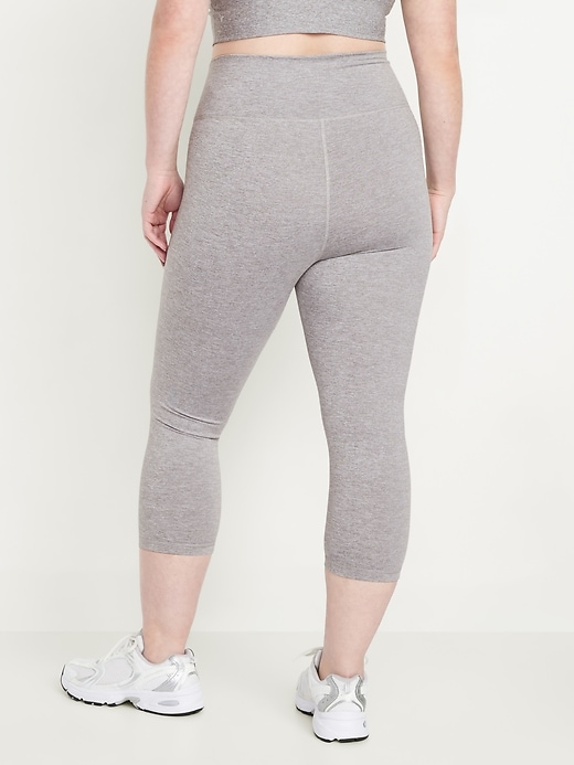 Image number 5 showing, Extra High-Waisted CloudComfy Crop Leggings