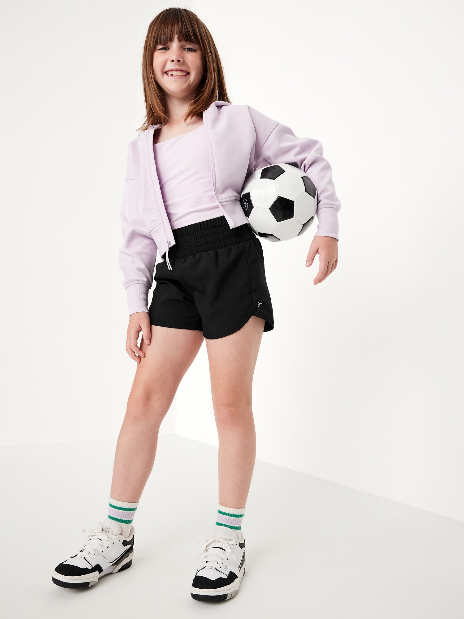 Шорты Old Navy High-Waisted Dolphin-Hem Run Shorts для девочек, цвет: Чёрный