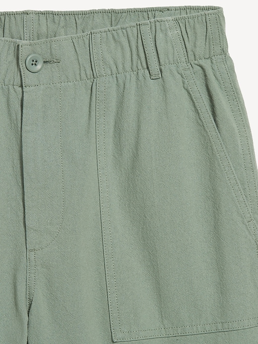 Image number 3 showing, Crepe Workwear Shorts -- 7-inch inseam