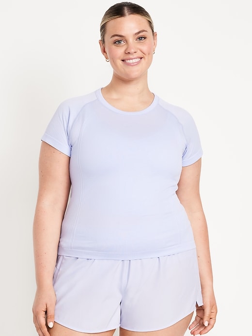 Image number 7 showing, Fluid Seamless Fitted T-Shirt
