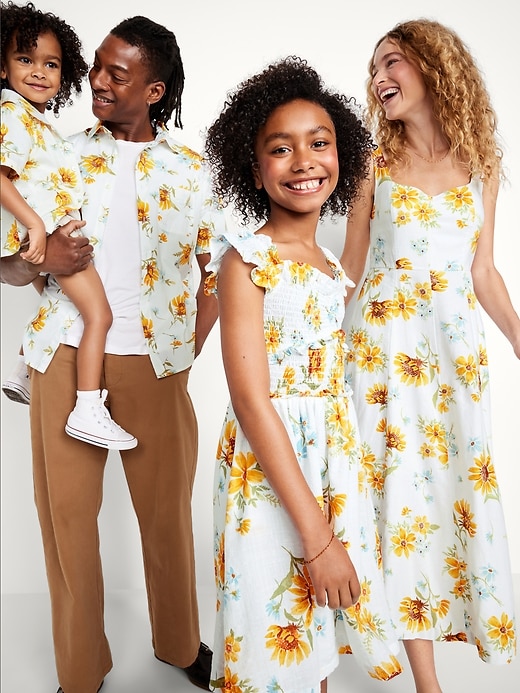 Image number 4 showing, Printed Short-Sleeve Linen-Blend Pocket Shirt for Boys