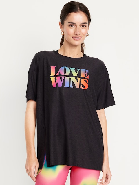 CloudMotion Oversized Graphic T-Shirt