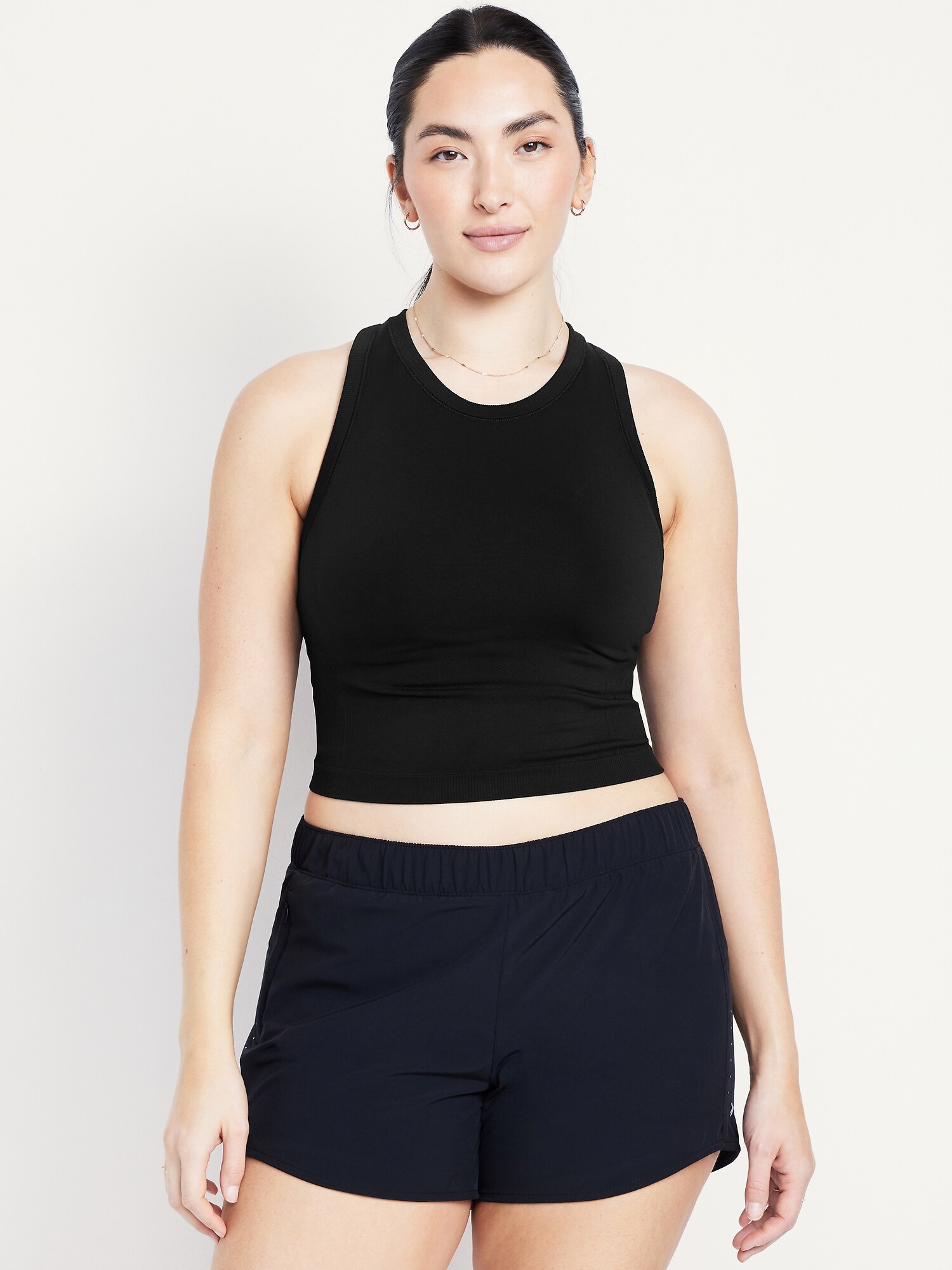 Женский топ Old Navy Fluid Seamless Fitted Crop Tank Top, цвет: Чёрный — фото 5