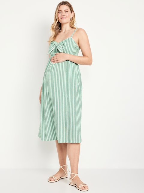 Maternity Knot-Front Fit & Flare Seersucker Dress