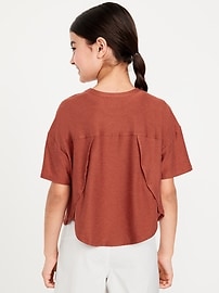 Image number 2 showing, CloudMotion Cropped Performance T-Shirt for Girls