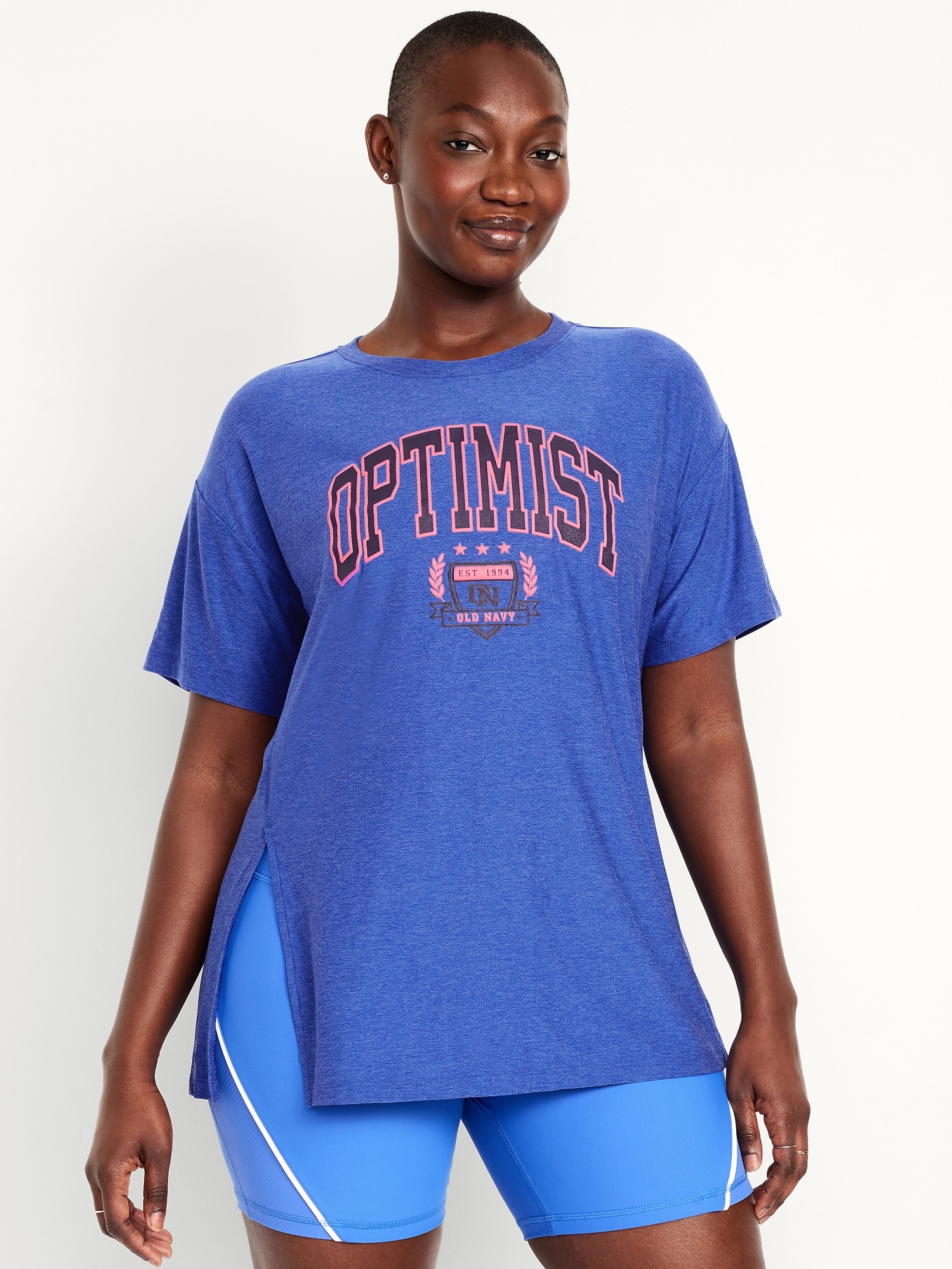 CloudMotion Oversized Graphic T-Shirt | Old Navy