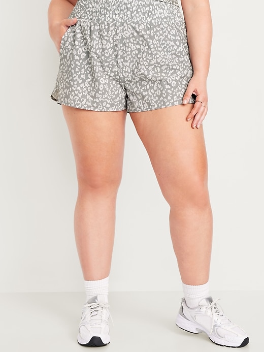 Image number 7 showing, Extra High-Waisted Crinkle Run Shorts -- 3-inch inseam