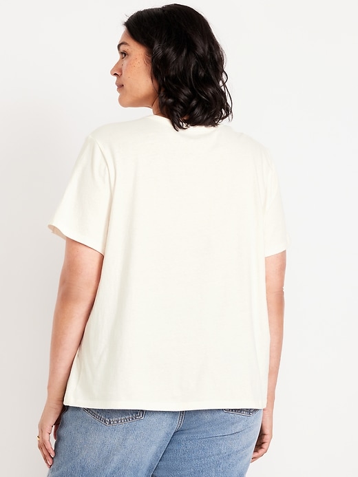 Image number 8 showing, EveryWear Logo Graphic T-Shirt