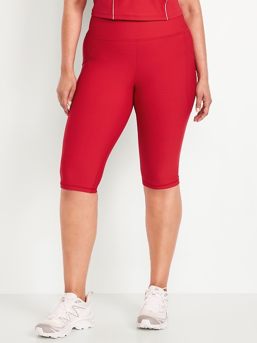 Image number 7 showing, High-Waisted PowerSoft Capri Pocket Leggings