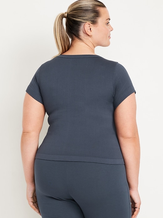 Image number 8 showing, Exhale Seamless Cropped Rib T-Shirt